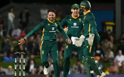 South Africa Stun Australia in 1st ODI with 98-Run Victory